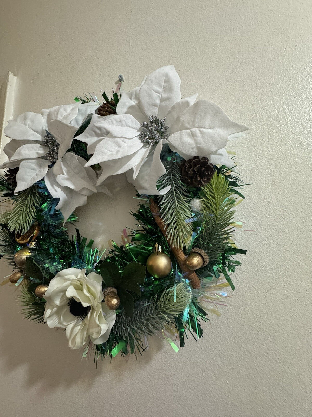 White Poinsettia Christmas Wreath with Lights for Front Door Elegant Decor