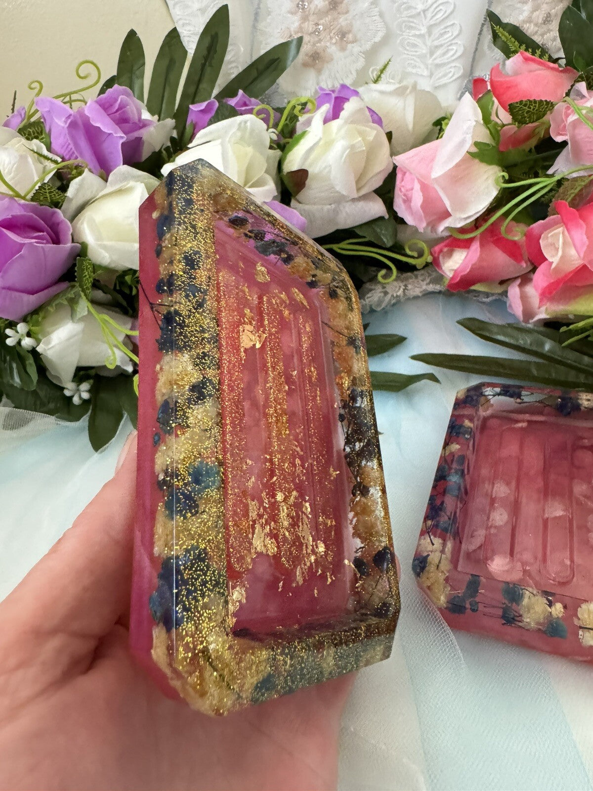 Handmade Resin Soap Dish with Dried Flowers – Decorative Bathroom Accessory Gift