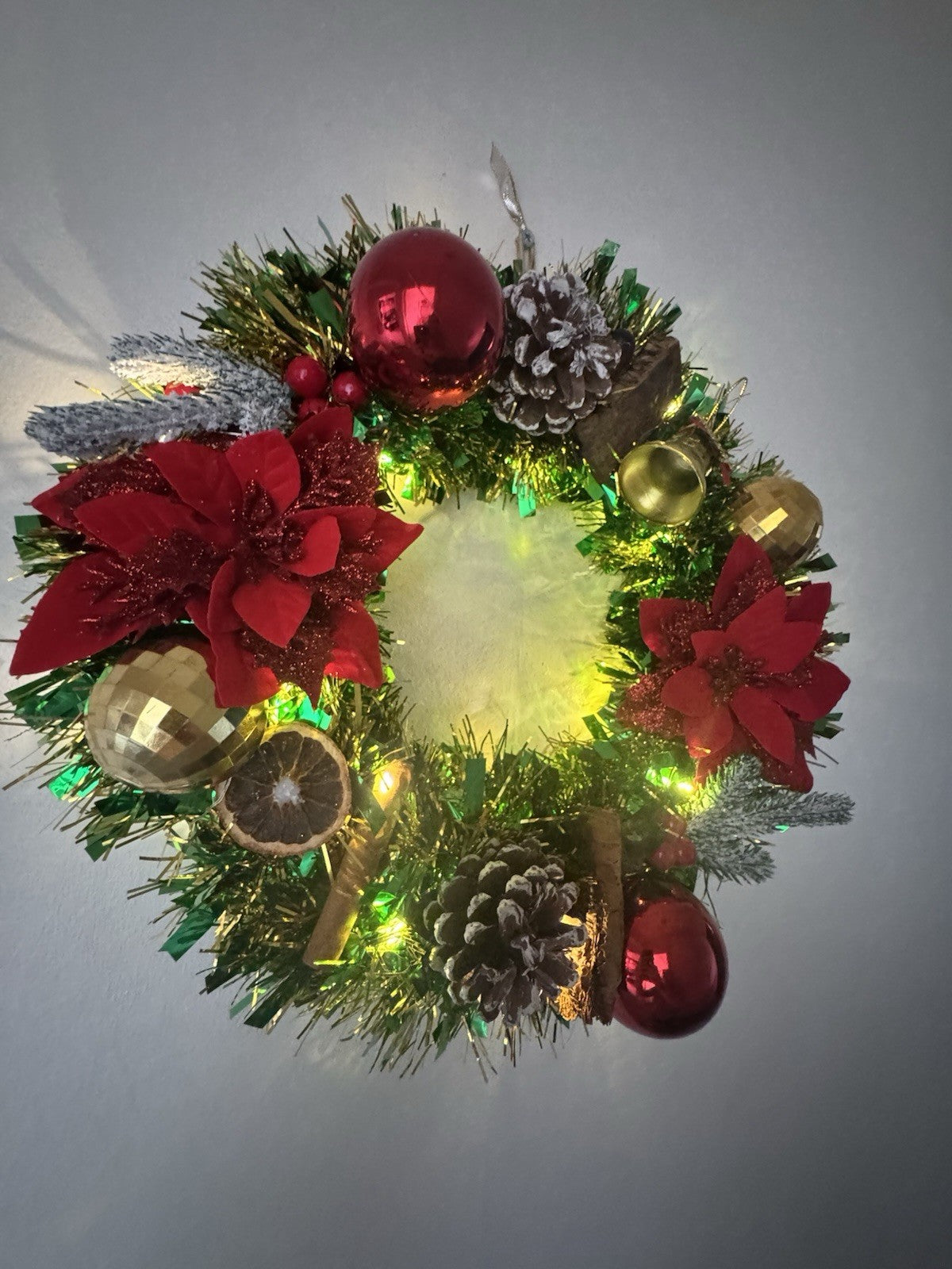 Christmas Wreath Green and Red with Lights for Front Door Uk Christmas Wreath