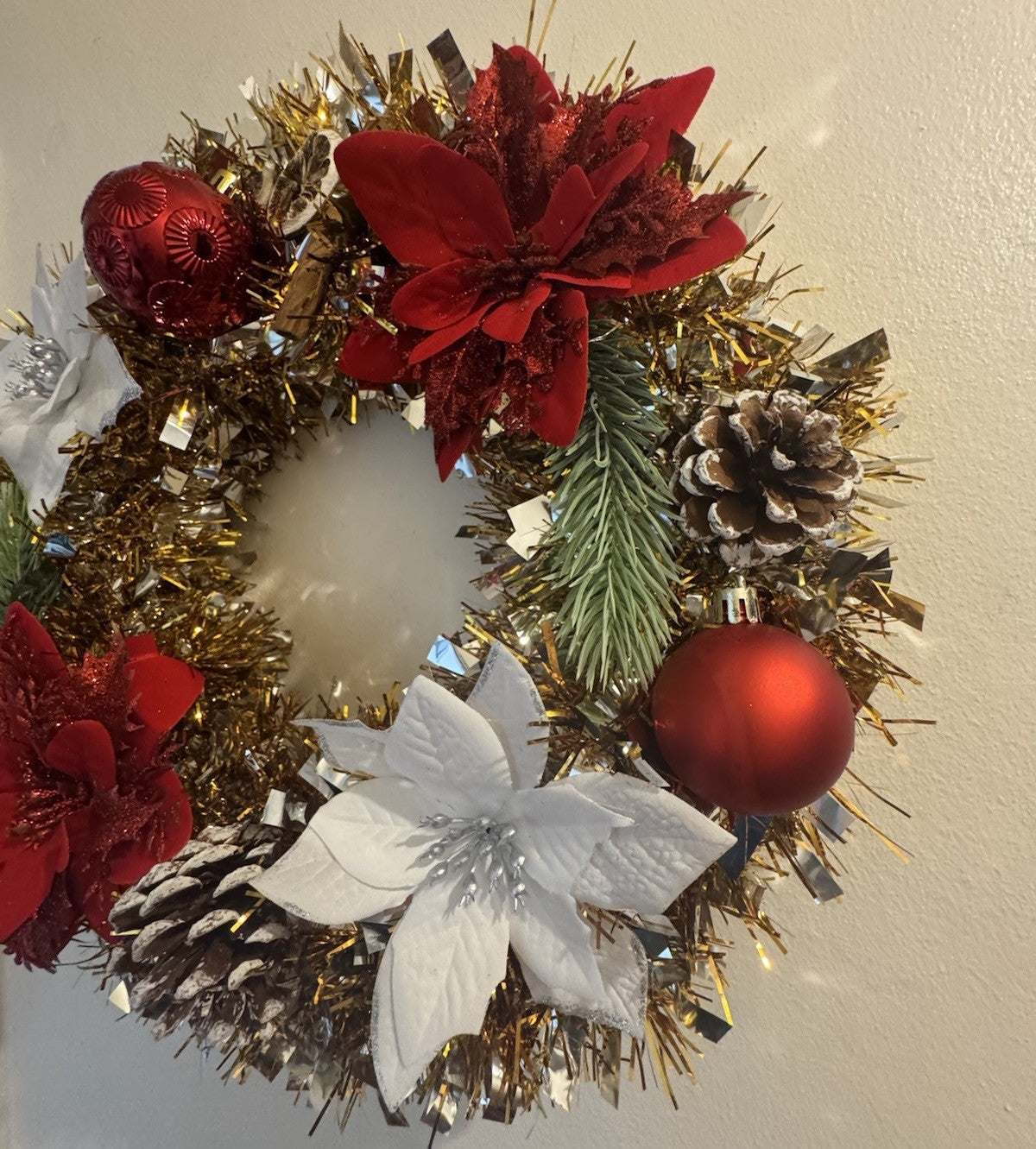 Christmas Wreath Red and White with Lights for Front Door Uk Christmas Wreath