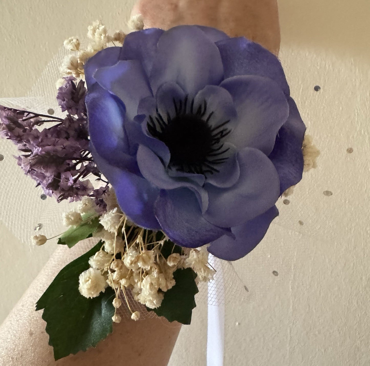 Set Of 2 Wrist Corsage And Boutonnière For Bride And Groom Bridesmaids Groomsmen
