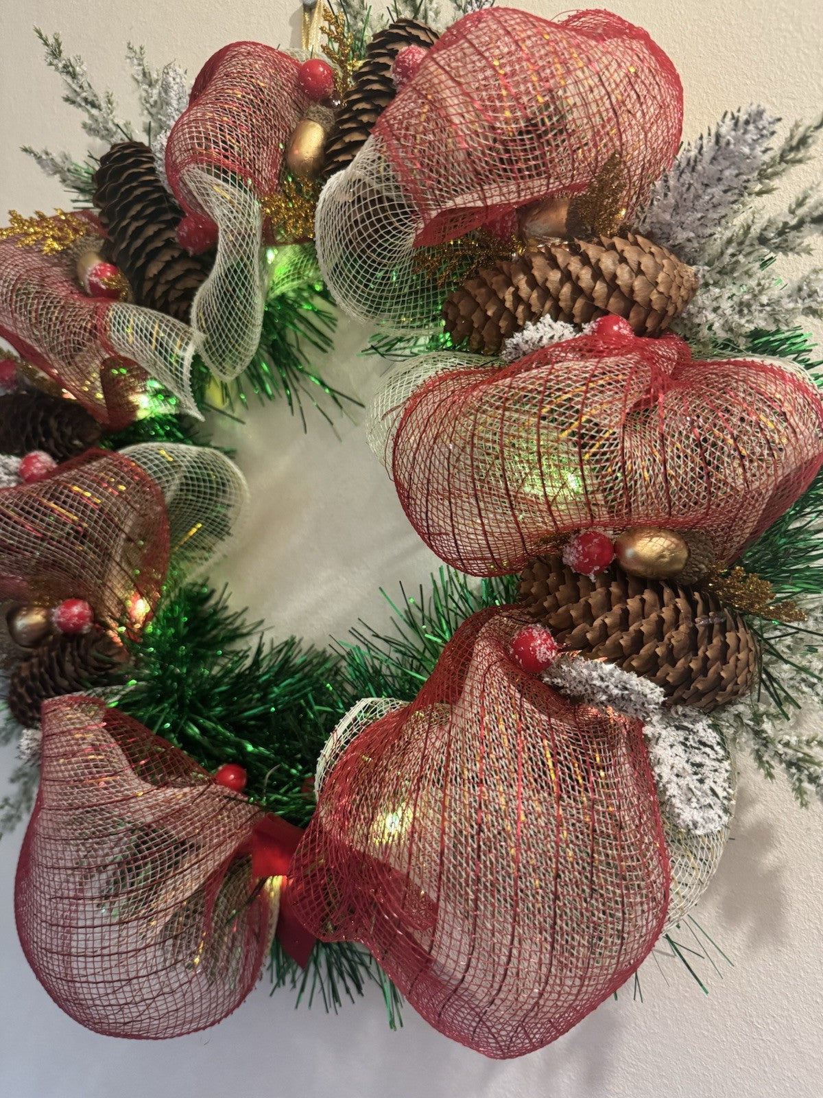 Artificial Christmas Wreath Pine Cone with Mesh and Lights for Front Door Decor