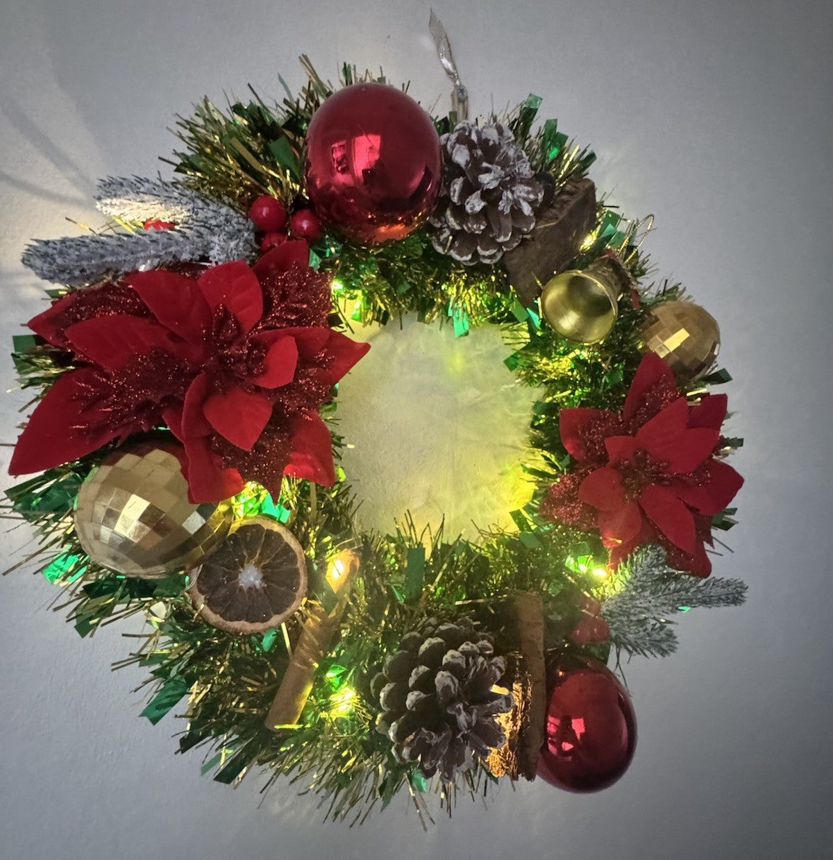 Christmas Wreath Green and Red with Lights for Front Door Uk Christmas Wreath