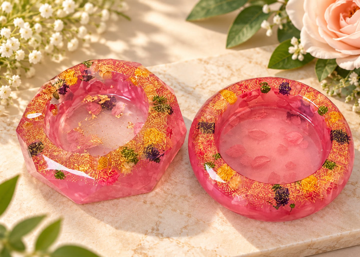 Handmade Resin Ashtray with Dried Flowers – Unique Tabletop Decoration