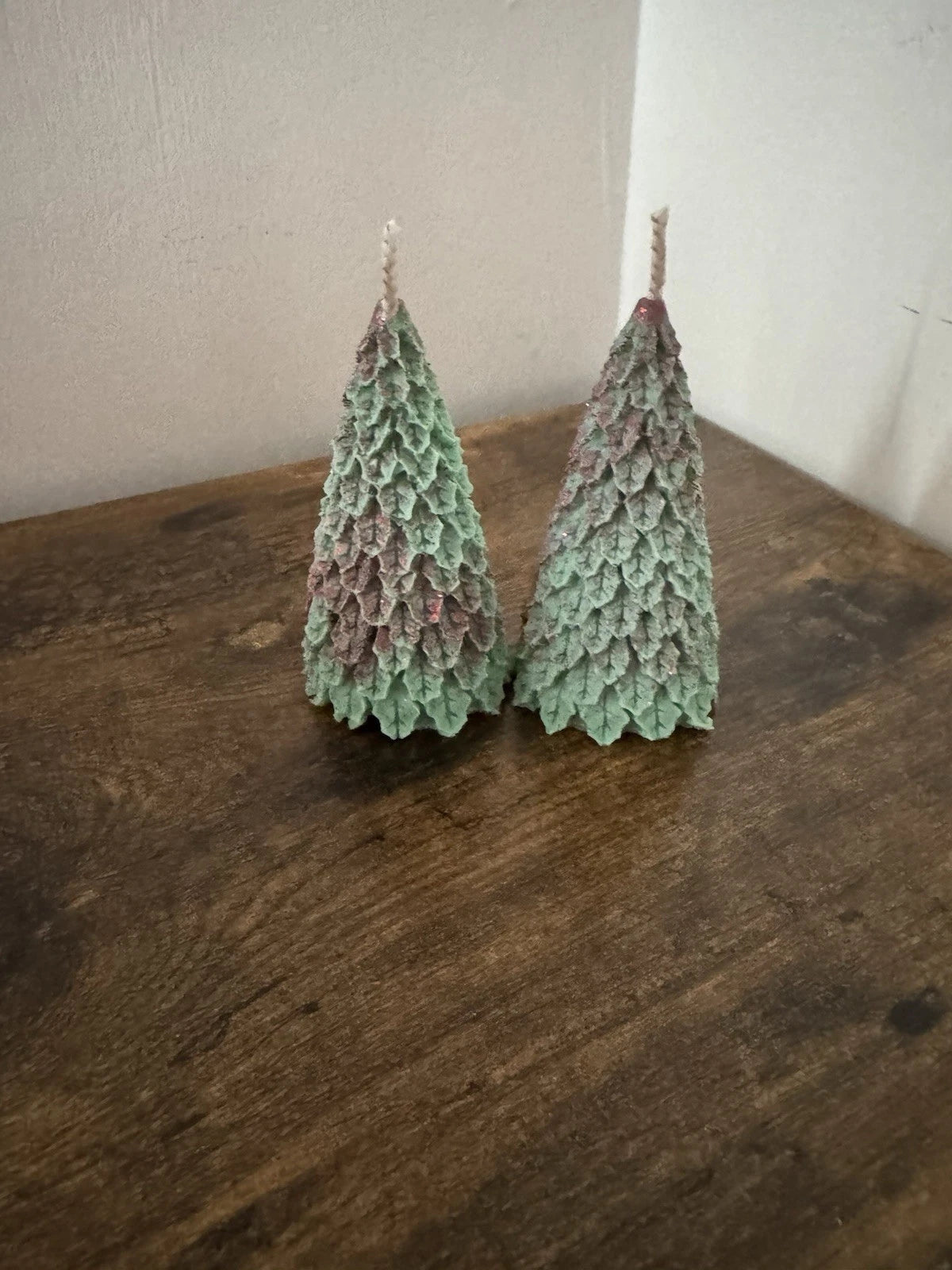 2 Pieces Pine Cone Tree Candles Christmas Decoration Candle Green Christmas